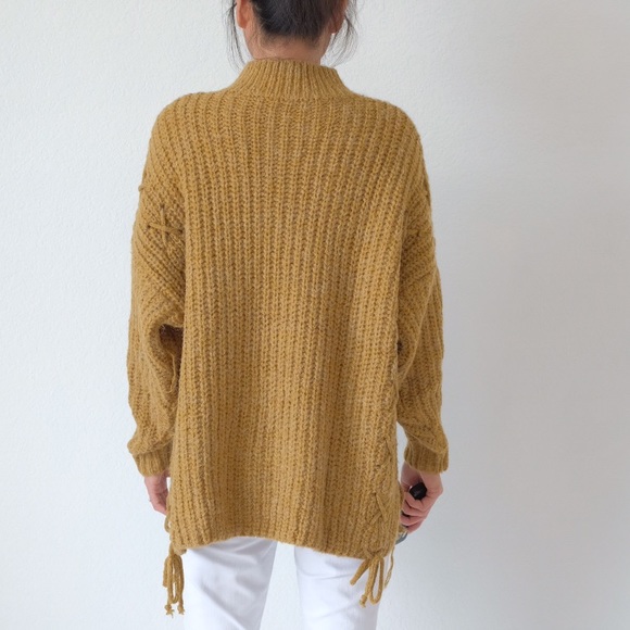 7 for $25 Knitted Sweater - Picture 6 of 8